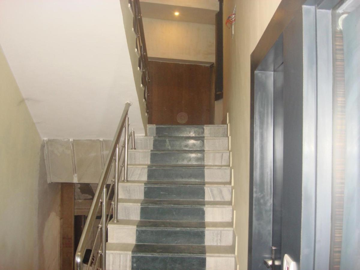 Hotel Churuvilla Ranchi Exteriör bild